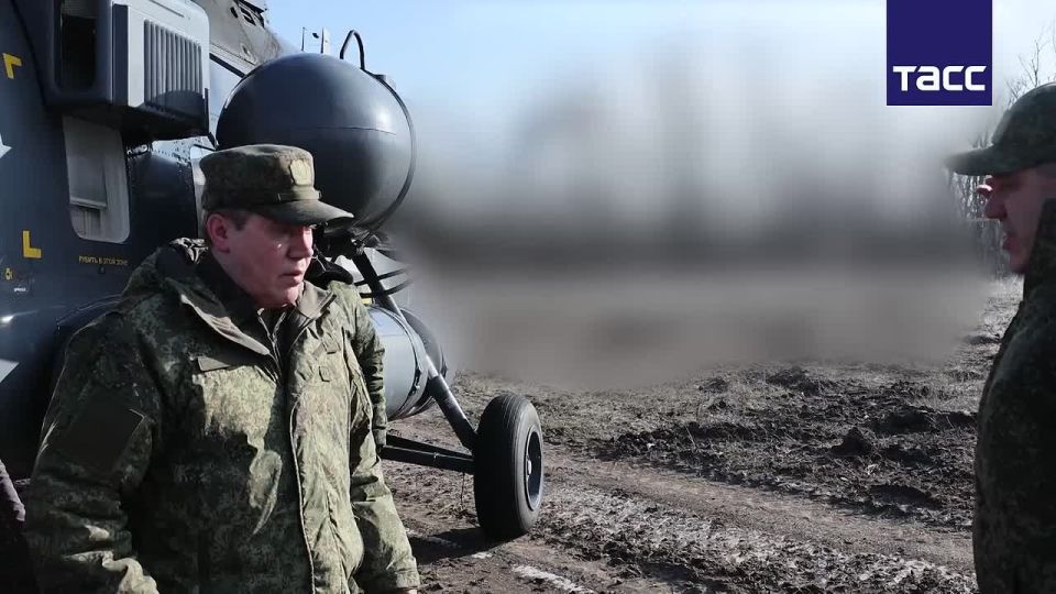 НГШ ВС РФ Валерий Герасимов проинспектировал группировку войск "Центр"
