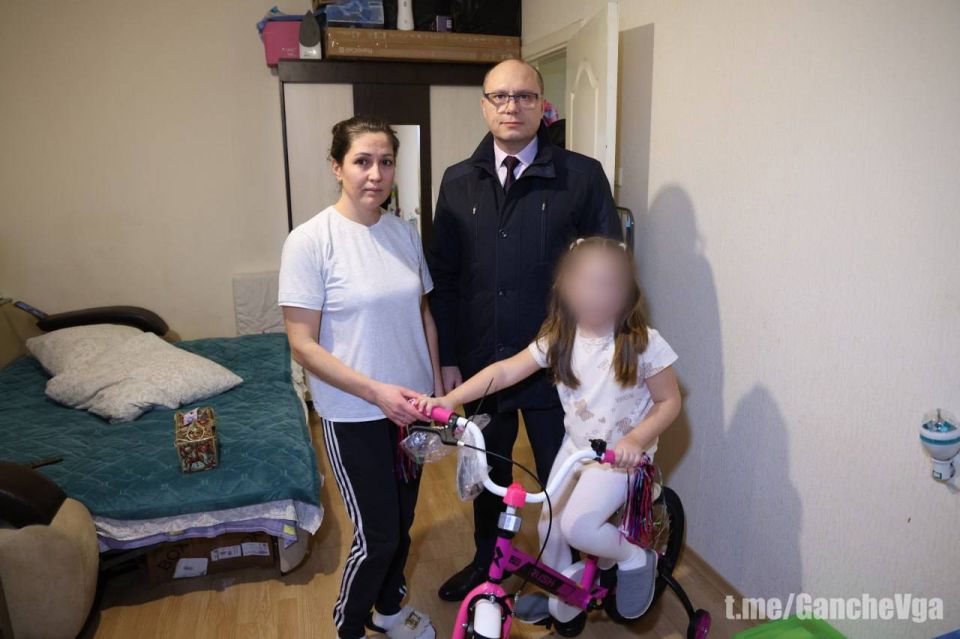 Виталий Ганчев: В рамках праздничной акции «Почта новогодних сюрпризов», организованной нашей администрацией, сбылась ещё одна детская мечта