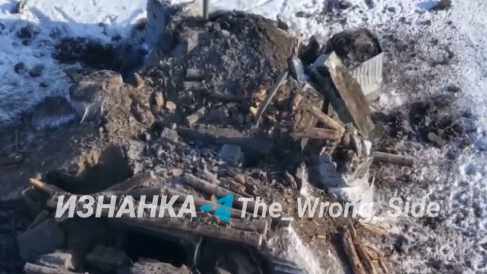 Владимир Разин: Прилёт управляемого снаряда "Краснополь" по ВСУшному блиндажу в районе н.п. Шийковка Харьковской области