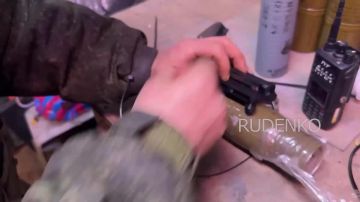 Андрей Руденко: Операторы FPV-дронов войск беспилотных систем в составе ГрВ «Север» уничтожили опорный пункт украинских боевиков на Харьковском направлении