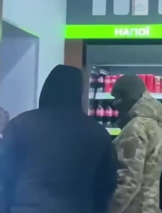 На Украине все стабильно: ТЦКшники ходят толпой и воруют людей средь бела дня