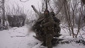 Сергей Зенин: Расчеты гаубиц Д-30 группировки войск «Север» при выполнении огневых задач уничтожили бронетехнику, огневые средства, укрепления и пункты управления БпЛА подразделений ВСУ в зоне проведения СВО на Харьковском...