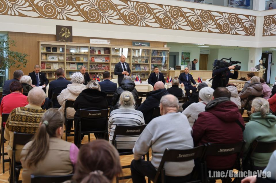 Виталий Ганчев: Провёл встречу с жителями Харьковской области, которые сейчас проживают в Тамбовской области