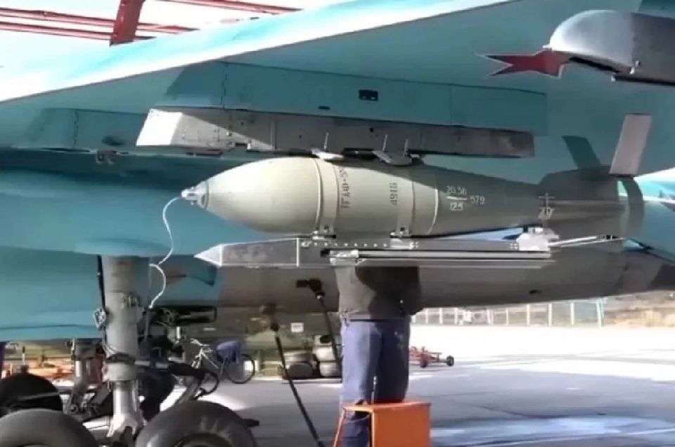 Ужас «Чугунного монстра». ВС РФ получили бомбу, сдувающую дома-крепости