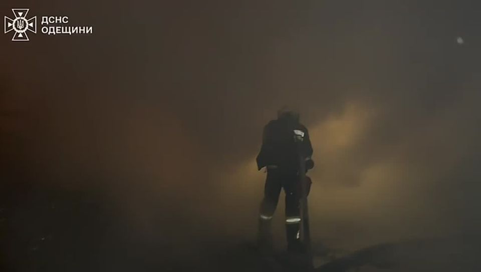 В течение суток силы ВКС России и ракетные подразделения нанесли групповой удар по объектам украинской энергетической и транспортной инфраструктуры, которые использовались в интересах ВСУ