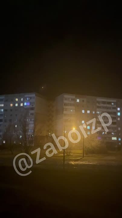 Ночной удар по Запорожью и Киевской области: пожары и перебои с водой в областях