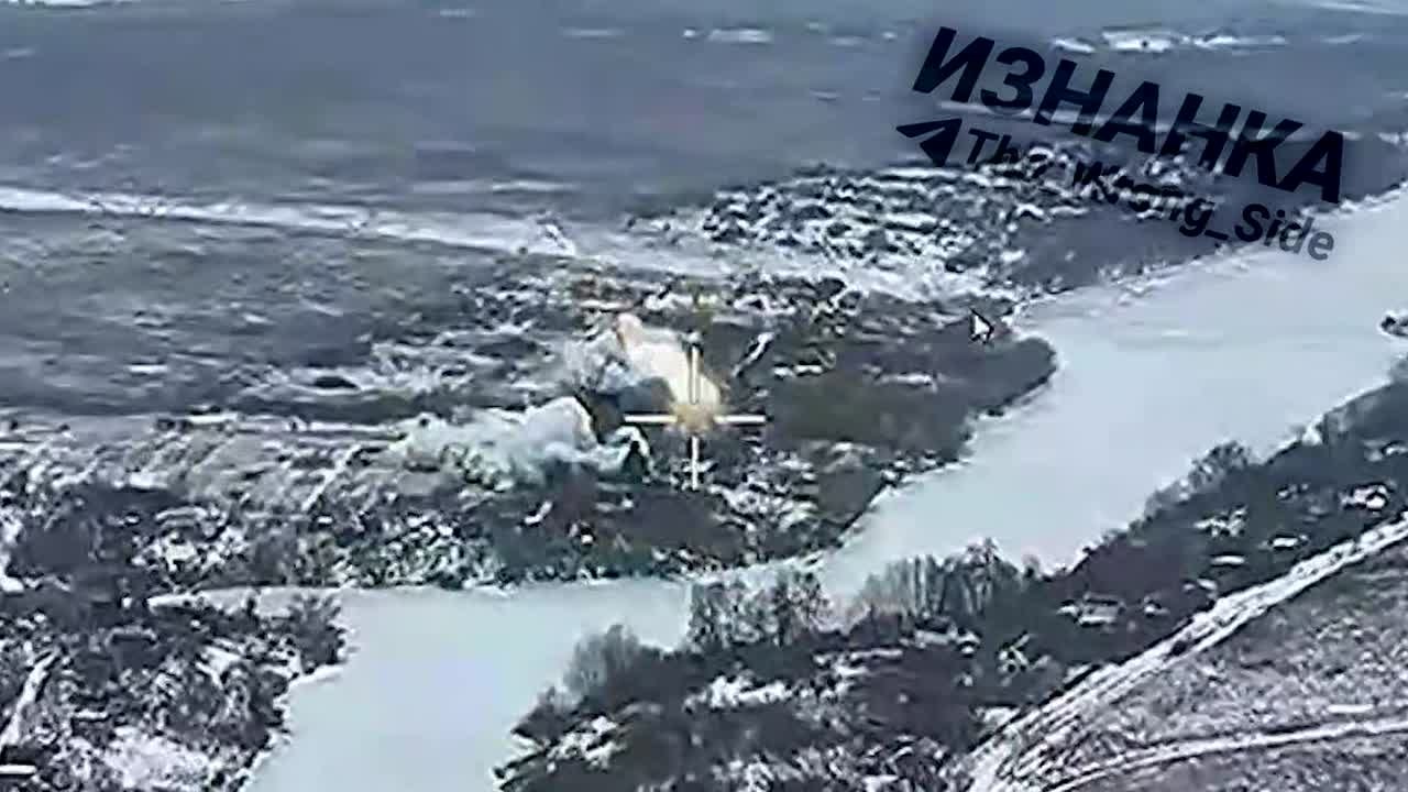 Планирующие авиабомбы ФАБ-500 с УМПК уничтожают пункт временной дислокации ВСУ в приграничном селе Токаревка Харьковской области