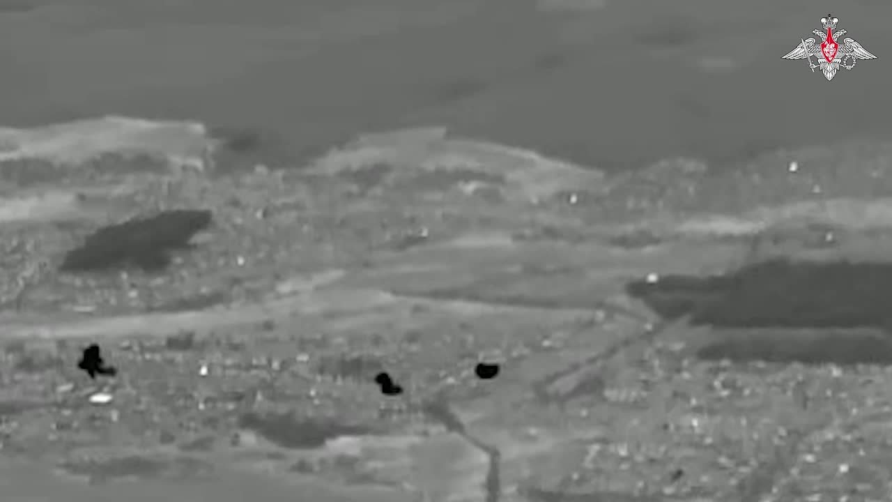 Минобороны России: 00:00 Расчет «Урагана» 11-го армейского корпуса группировки «Север» уничтожил пункты временной дислокации, опорные пункты и позиции с живой силой ВСУ в Харьковской области