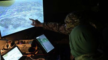 Армия РФ ликвидировала 1300 украинских боевиков и разбила склады БПЛА