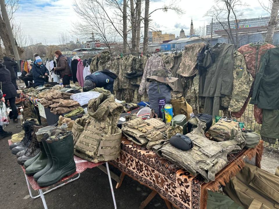 Ассортимент барахолки в Харькове