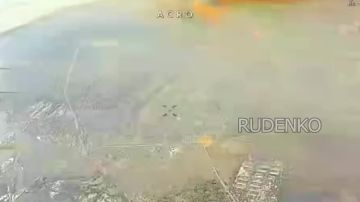 Операторы FPV-истребителей БПЛА войск беспилотных систем ГрВ «Запад» уничтожили несколько разведывательных БПЛА ВСУ самолётного типа в Харьковской области