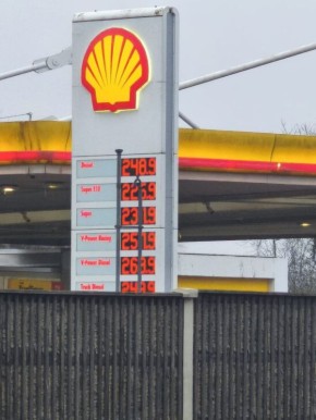 Цены на дизель в Европе продолжают стремительно расти