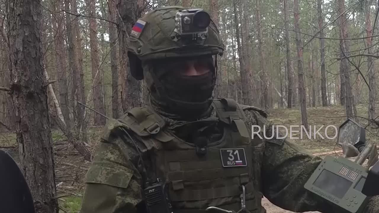 Андрей Руденко: В Харьковской области бойцы 59-го танкового полка организовали бесперебойную доставку провизии, боеприпасов и медикаментов на линию боевого соприкосновения в зоне ответственности группировки войск «Запад»