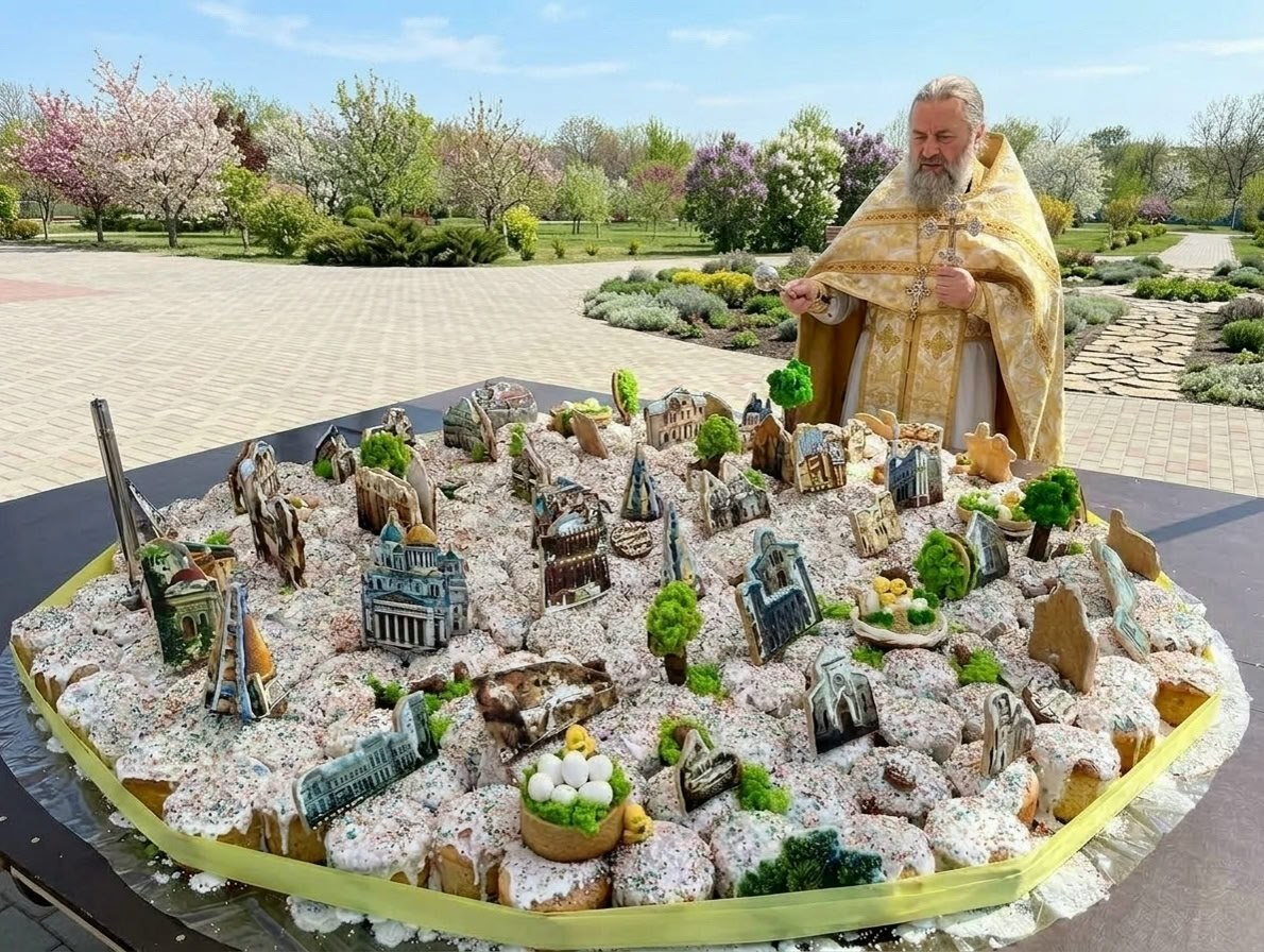 1 Гигантский кулич испекли в Крыму