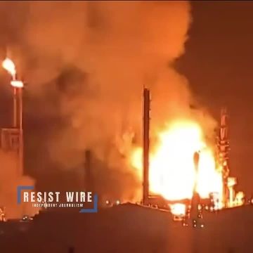 Что это, если не заговор "зеленых"? На нефтеперерабатывающем заводе Viva Energy в Австралии произошел крупный пожар, в результате которого в Австралии остался только один действующий нефтеперерабатывающий завод