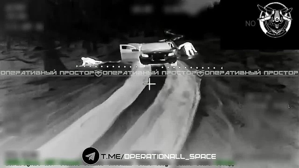 ��������� �����������. ������ ����� 1 �������� ����� � �����, �� �������� ����� �������� ��������