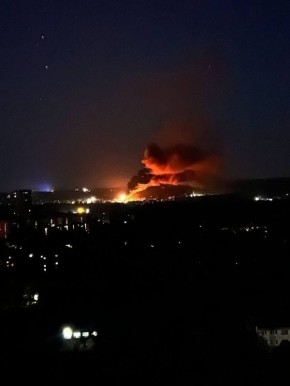 Ночью «Герани» прилетели туда, где их не ждали: горящие военные объекты в Харькове, тёмная Полтава (без света на семь тысяч абонентов), искрящий Кривой Рог с порванным газопроводом, пылающая Одесса на складах ВСУ, а также...