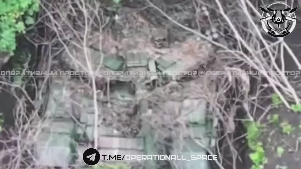 Украинский танк под Купянском отправлен в ангар