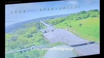 Работа операторов FPV-дронов армии России по логистике ВСУ в районе Харькова