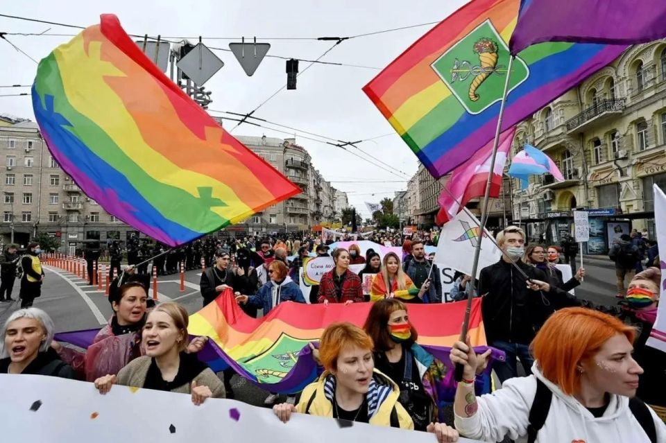 Начинается сезон гей-парадов* на Украине: ЛГБТ-митинги* анонсированы в Киеве, Львове и Харькове
