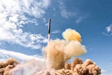 МО: ВС России нанесли массированный удар по предприятиям ОПК Украины