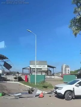 В Печенегах Харьковской области ударом разворотили АЗС, снабжавшую топливом ВСУ