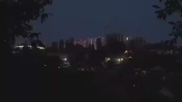 Энергетический коллапс на Украине: массированный удар РФ оставил без света шесть регионов и остановил поезда