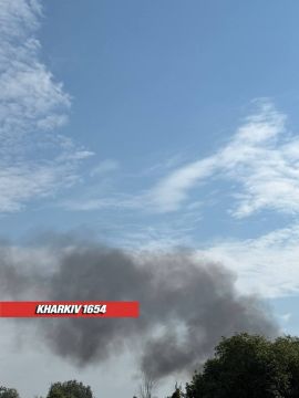 ВС РФ нанесли удар по АЗС в Киевском районе Харькова, возник пожар