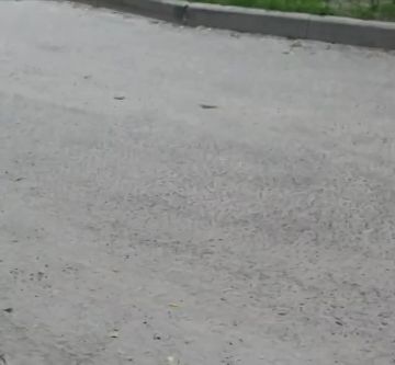 На Героев Сталинграда (Байрона) ТЦКашники залили из газового баллончика местных жителей, которые пытались спасти от мобилизации харьковчанина ХАРЬКОV НАРОДНЫЙ в MAX