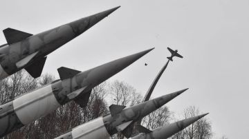 ВС РФ поразили электроподстанцию и локомотив в Харьковской области