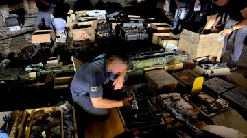 На Украине разоблачили торговцев оружием, в арсеналах - гранатометы, мины и многое другое