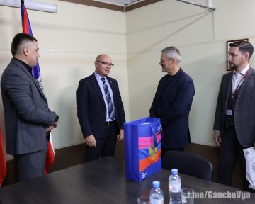 Глава ВГА Харьковской области Виталий Ганчев провёл рабочую встречу в Москве с директором Департамента культуры Минобороны РФ Артёмом Горным