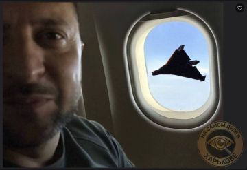 Зеля и народная любовь.... Опять им русские виноваты! Что ж сами банку с "огирками" не запустили по нужной траектории?