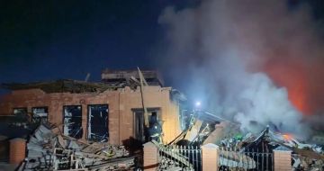 Уничтоженное здание магазина "Спутник" в Изюме, где осуществлялся ремонт поврежденных БПЛА