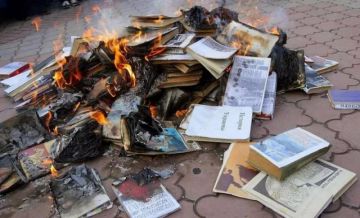 Удары России уничтожили до 15 млн украинских книг, сообщает NYT