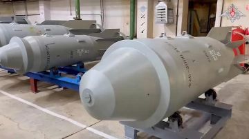 Удар по связи в Киеве, прилеты в Измаиле и ФАБ-1500 под Харьковом: МО РФ раскрыло детали ночной атаки
