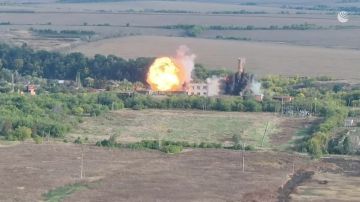 Российские военные ФАБами и ракетами поразили пункт временной дислокации ВСУ и пункт управления дронами под Харьковом