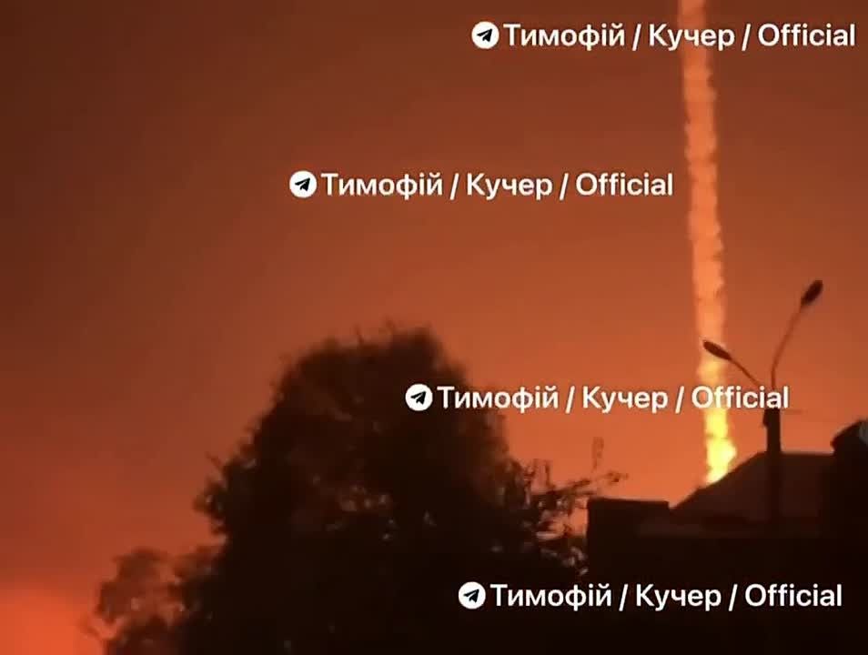 Десятки предприятий по производству ракет "Фламинго" охвачены огнем на Украине после российских ударов
