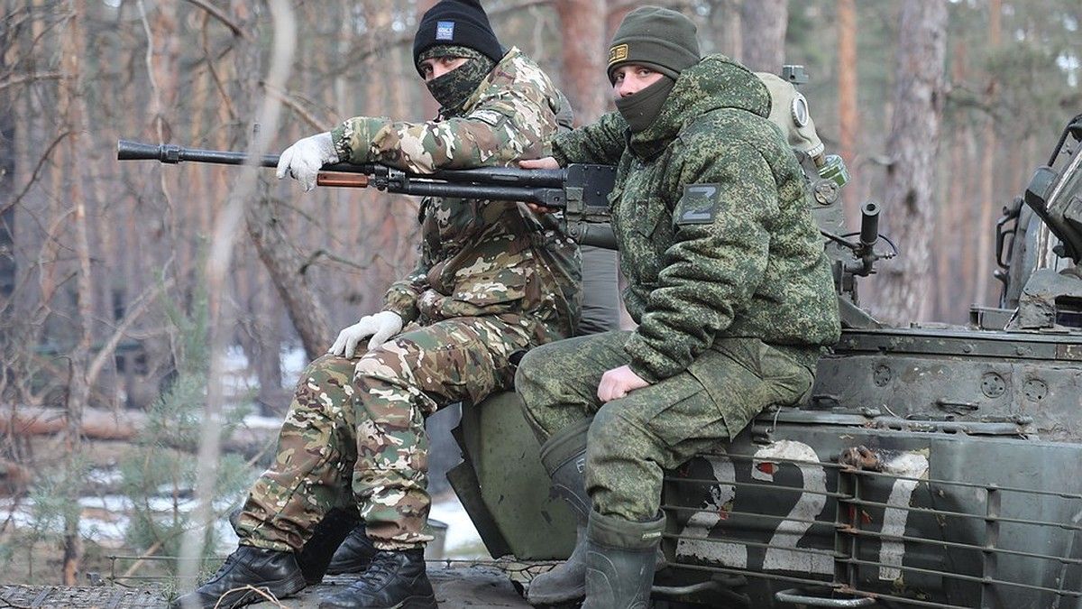 У Зеленского бюджет на 2027 год «накачали воздухом», а француз «ответил» за борщ. Последние новости на и вокруг Украины и новости СВО на 18 октября 2026 года